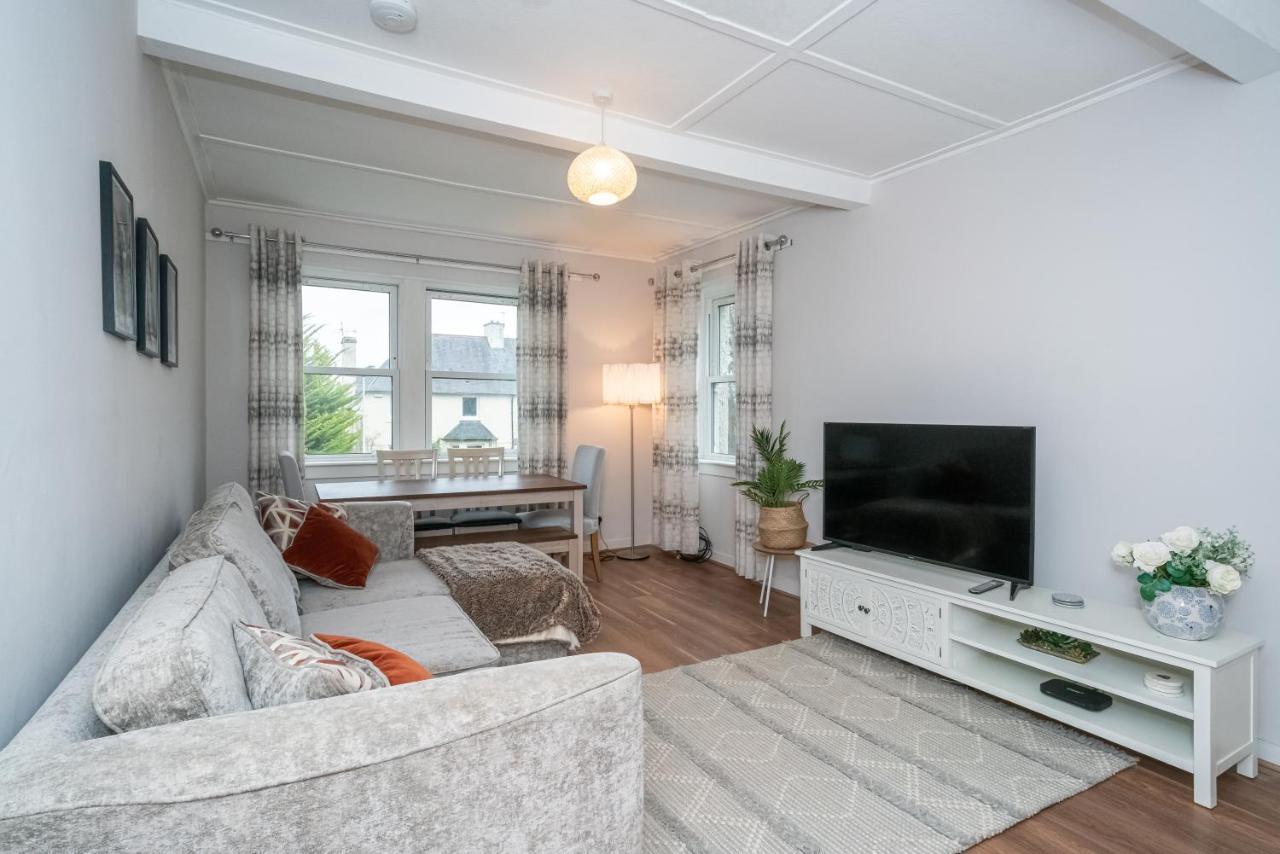 Pass The Keys Cosy And Spacious 2 Beds Flat With - Free Parking Edinburgh Eksteriør billede